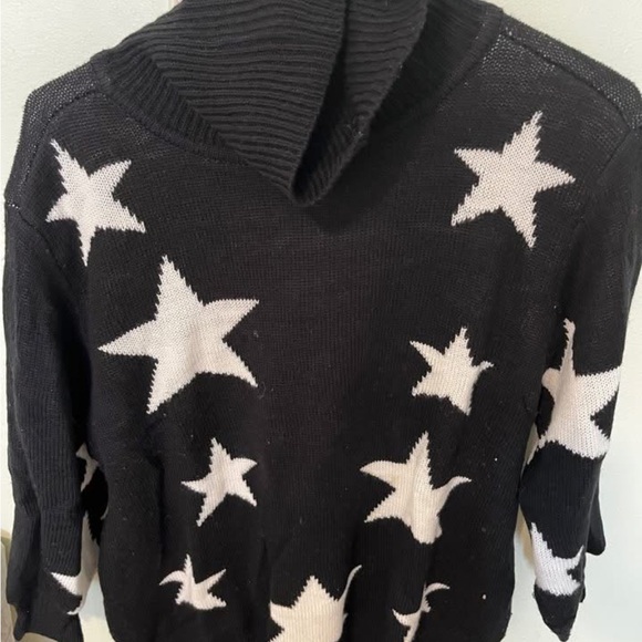 Each item is $45. Bundles can get discounts. - Picture 4 of 16